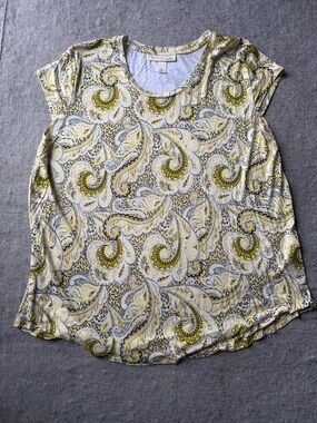 Dana Buchman Yellow Paisley Scoop Neck Short Sleeve Tee